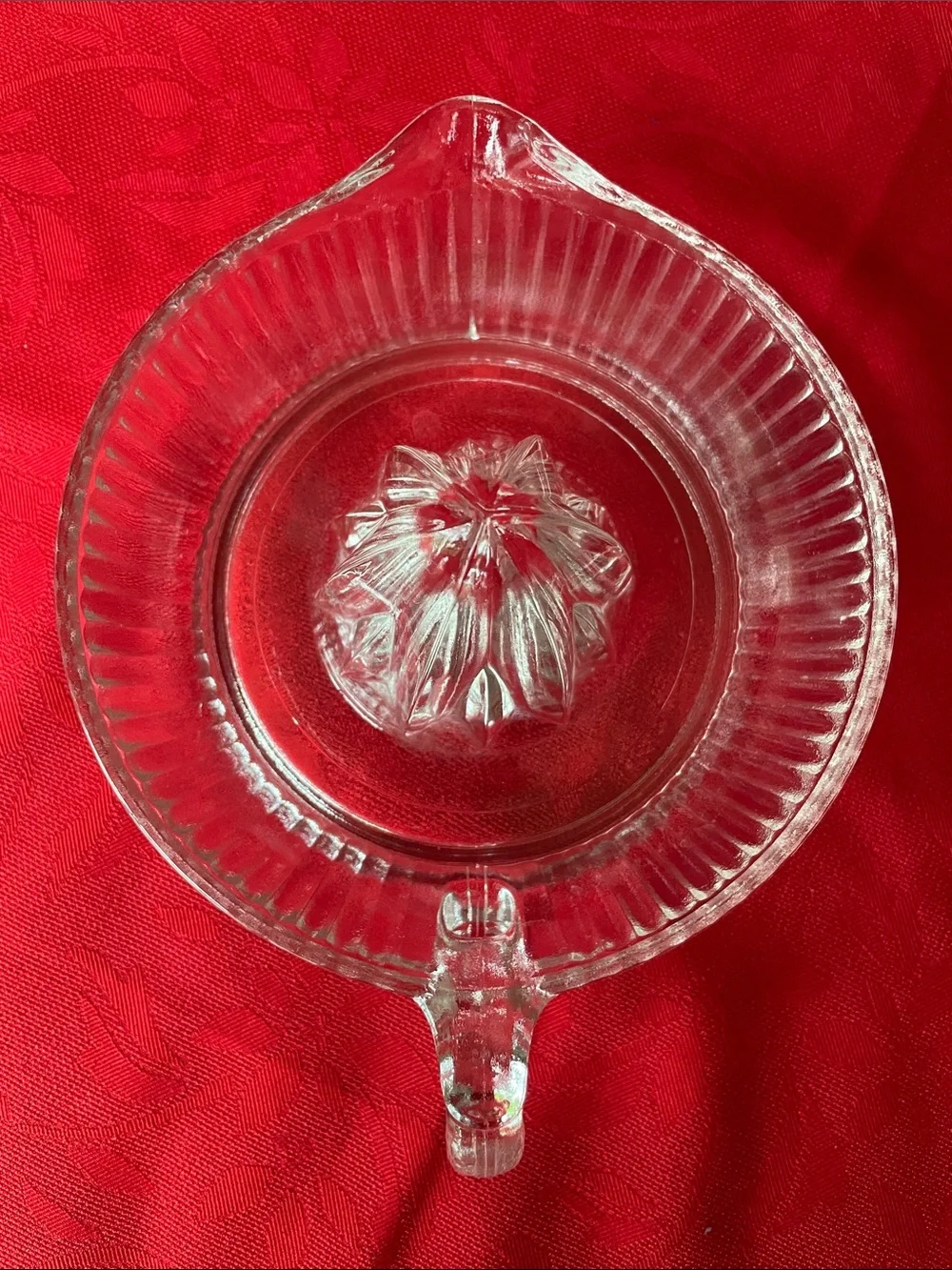 Anchor Hocking Clear Glass Citrus Press with Pour Spout